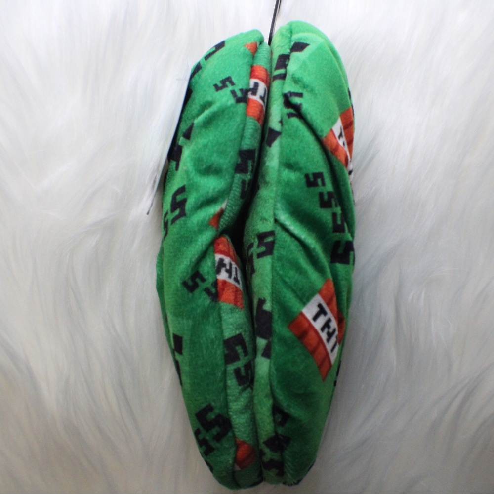 Boy's Minecraft Slipper Socks Fuzzy Slippers Boy Size S/M Fits Shoe 7-11 NEW